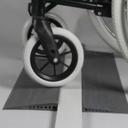 Rampe de seuil adhésive en caoutchouc - largeur 90 cm, découpage personnalisé pour faible hauteur_1