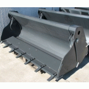 Godet 4 x 1 multifonction pour skid loader et chargeurs - excavation, chargement et déchargement_1