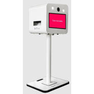 Borne à selfie élégante et sexy - SELFIZEE CLASSIK avec écran 20 pouces, imprimante DNP et Reflex Canon EOS_1