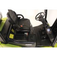 S20-32C Chariots élévateurs frontaux thermiques - Clark - Capacité 2000 à 3200 kg - Design robuste et sécurisé_1