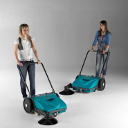 Balayeuse accompagnée Picobello simple, universelle, 100% écologique, autonomie illimitée - largeur 700 mm_2