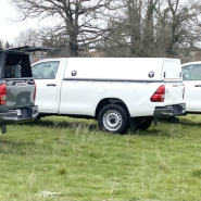 Véhicule d'assainissement équipé d'un enrouleur haute pression hydraulique de 80 mètres