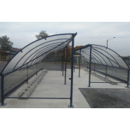 Abri 2 roues à toit arrondi pour vélos, motos, scooters - Série AR - Poteaux métalliques et bardage polycarbonate_1