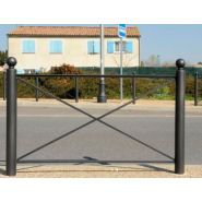 Barrière urbaine design Classico Luxe - longueur 1500 mm - hauteur 1000 mm - choix de couleur sur nuancier RAL_1