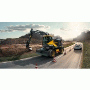 Pelle sur pneus Volvo EWR150E avec une capacité de levage maximale de 5 900 kg