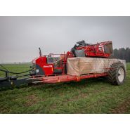 Vue de l'arracheuse traînée GCCI avec courroies super-grip