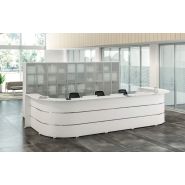 Réception-Glass - Banque d'accueil italienne haut de gamme avec modules PMR et finitions personnalisables_1