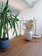 Installation sur mesure d'un fauteuil monte-escaliers Handicare Monorail Rembrandt - Asaaccessibilite à Sisteron (04)_1