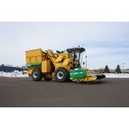 Arracheuse Oxbo 2430 - Oxbocorp - longueur 8,18 m - largeur 2,59 m - multi-récolte pour maïs, haricots et légumes_1