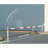 Barrière levante lisse alu télescopique (largeur de passage de 3,05 m à 6,40 m)_1