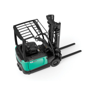 Location courte durée de chariot élévateur électrique 3 roues - EDIA EM FB18ANT - Capacité 1800kg - Hauteur 3000 à 7000mm_1