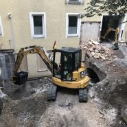 Godet concasseur mb-c50 s4 - petit, maniable et extrêmement compact
