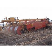 Arracheuse de pommes de terre avec dépôt central