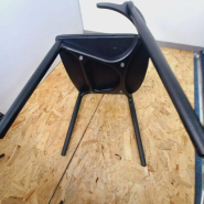 Chaise pour salle à manger Nemea Pedrali d'occasion en frêne noir - design moderne et ergonomique_1