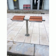 Assis-debouts publics zéphirin - france inox - structure en tube inox de diamètre 76 - assise en lames de bois exotiques_1