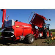 Récolteuse de pépins de citrouilles - Moty GmbH KE 2000 - Débit 0.6-0.9 ha/h - Puissance 75 kW - Tambour cribleur 2.5m_1