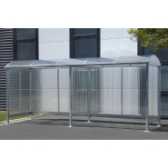 Abris fumeurs à toit arrondi - Série ATE - Sur mesure avec bardage avant, banc, barre assis/debout ou cendrier en option_1