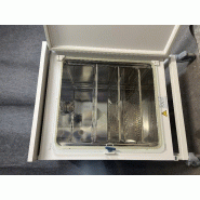 Incubateur à CO2 Thermo Scientific Heracell 240i_1