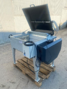 Équipement pour lavage et polissage de pommes de terre et carottes