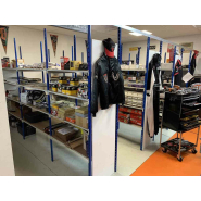 Rayonnage à tablettes  tubulaires  conçu pour le stockage d'objets légers et peu encombrants_1