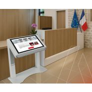 Borne tactile PMR - HOLMES - 32 pouces - Tactile et accessible aux personnes à mobilité réduite