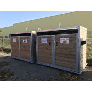 Conteneur d'apport volontaire avec habillage bois et structure métallique