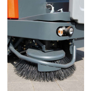 Balayeuse autoportée performante et puissante Sweepmaster 1200/1500 RH Hako - jusqu'à 16 200 m²/h de propreté_1