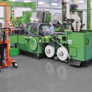 Peinture de sol - Autolissant Flex 13 kg - Polyuréthane tricomposant - Transparent, brillant et résistant aux produits chimiques_1