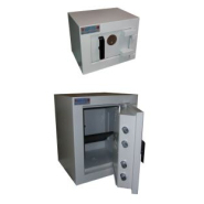 Coffre Fort certifié A2P Série AG - protection caisse 60 mm, porte 135 mm, pivots extérieurs 180°_1
