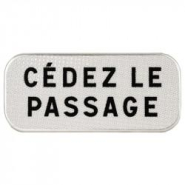 Panonceau d'indications diverses M9c - Cédez le passage - Fabriqué en résine thermoplastique recyclable_1