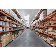 Structure de rayonnages pour charges palettisées et articles de taille moyenne