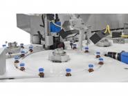 326 AUTOCOLT IV - Étiqueteuse autocollante industrielle - Trunnion, rendement 400 contenants/minute_1