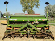 Combiné de semis Amazone kg 302 + rpad 302 - En occasion_1