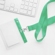 Porte-badge en PVC transparent - partie supérieure colorée - couleur verte - poids 5.5 g_1