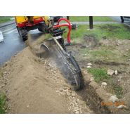 Outil de tranchée pour systèmes électriques et plantage d'arbres