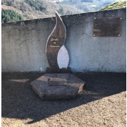 Jardins du souvenir - Espaces de dispersion avec puisard - Galets en marbre et bordures en granit_1