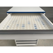 Meuble d'occasion de laboratoire avec tiroirs - 9 tiroirs sur pieds métal - ATEX - P21091156_1