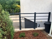 Garde-corps aluminium remplissage 10 lisses horizontales gris 7016_1