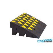 Rampe de trottoir en caoutchouc recyclé 100mm - capacité 15000kg - réflecteurs intégrés - SKU TRP1MCONF_1