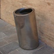 106cilindrica - Corbeille en métal cylindrique FIMA - Dimensions 450x560x840 mm_1