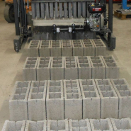 Pondeuse à parpaing et béton avec capacité de moulage de 2 à 5 blocs de 20 cm - Easy blocs - Espb_1