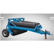 Équipement agricole Cambridge avec fonction de repli hydraulique