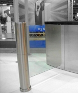 PR900 - Volet motorisé drapeau élégant Saima - Structure cylindrique et options de contrôle d'accès_1