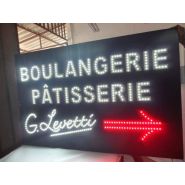 Caisson lumineux - ipsc - caissons double face avec potences, fabrication en plexi ou en aluminium ajouré_1