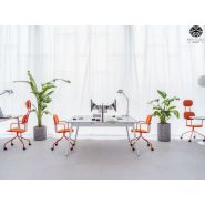 Ogi M - Bureau open space - Mahora - Plateau mélaminé - Pieds design en métal - Dimensions personnalisables_1