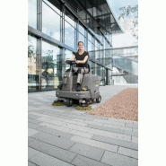 Balayeuse autoportée KM 85/50 R Bp Pack - batterie et chargeur inclus - performances élevées pour intérieur et extérieur_1
