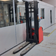 Gerbeur Électrique Triplex 5.4 m occasion MANITOU - plateforme rabattable_1