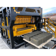 Moule en acier Beyazli Group pour parpaings, pavés, bordures et hourdis - Haute qualité et fabrication sur mesure_1