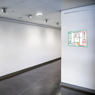 Plaque signalétique CristalSign - Slim® 210 x 297 mm extraplate - Réf : 220304 - Encombrement hors tout : 214 x 304 x 10 - Arrondi côté : 210_1