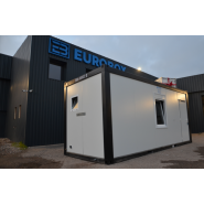 Bungalow sanitaire en container modulable et isolé de 20 pieds - 6x2,5m, 15m² - Eurobox_1